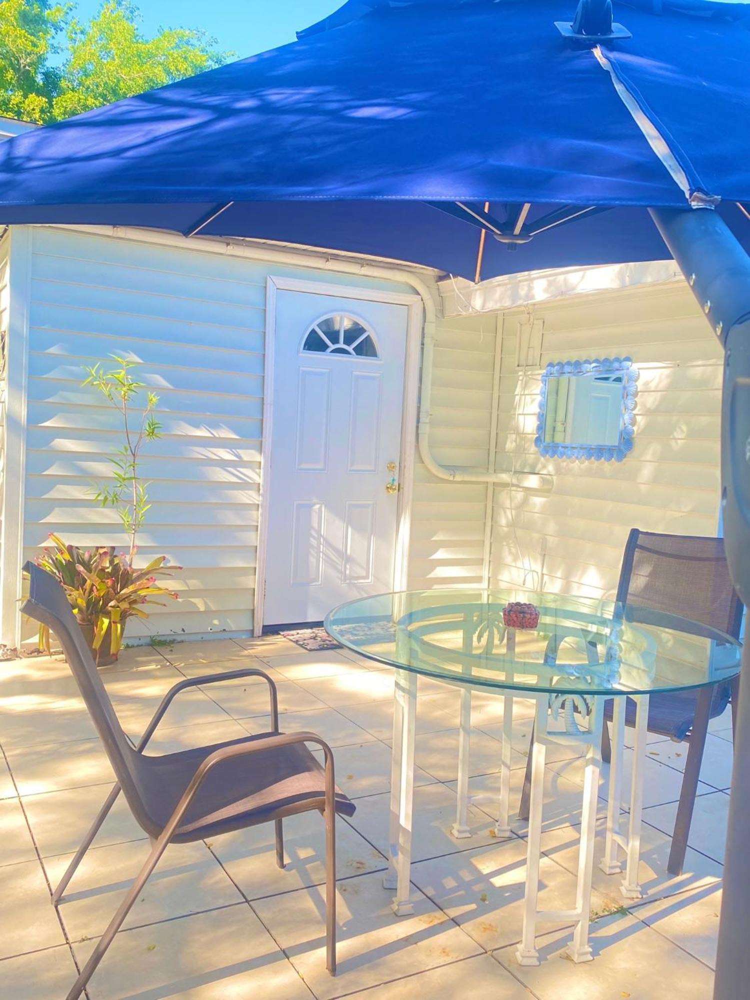 Cozy Studio Only 10 Minutes By Car Of Siesta Key Sarasota Exterior foto